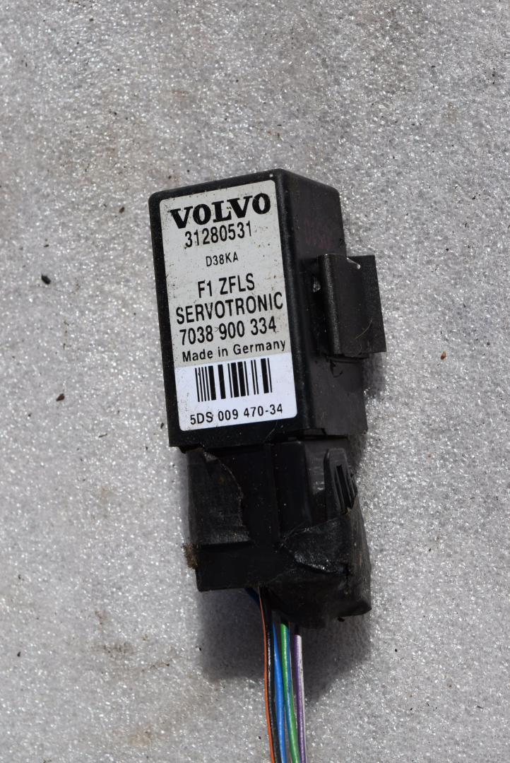 датчик сервотроника Volvo XC70 3 поколение 2010, 2.4 л., D5, D 5244 T10, дизель, АКПП, универсал, полный привод, 31280531, 7038900334 - фото №1