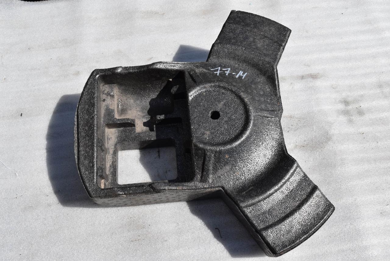 ящик под инструменты Volvo XC70 3 поколение 2010, 2.4 л., D5, D 5244 T10, дизель, АКПП, универсал, полный привод, 31317345 - фото №1