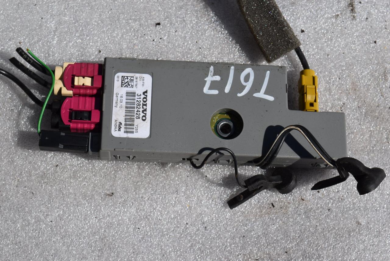 антенна Volvo XC70 3 поколение 2010, 2.4 л., D5, D 5244 T10, дизель, АКПП, универсал, полный привод, 31282428 - фото №1