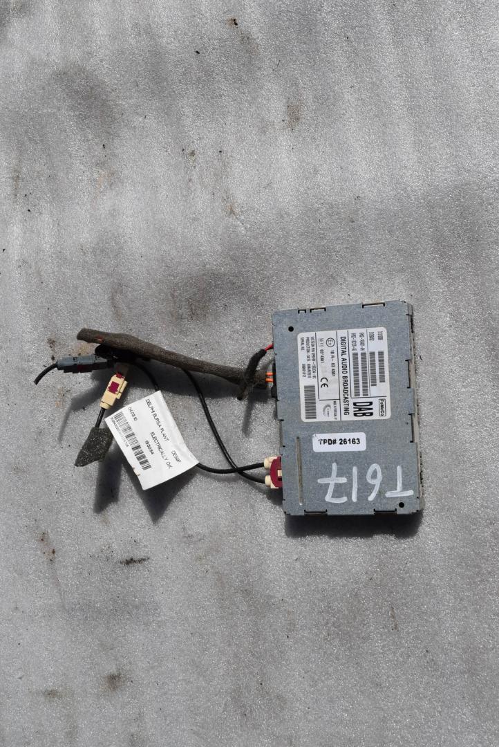 усилитель музыкальный Volvo XC70 3 поколение 2010, 2.4 л., D5, D 5244 T10, дизель, АКПП, универсал, полный привод, 31310086, 31260452, 6H5214D401AH - фото №1