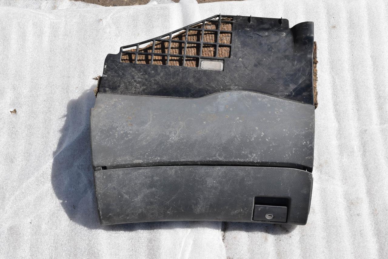 бардачок Audi A4 B5 1999, 8D1857035D - фото №1