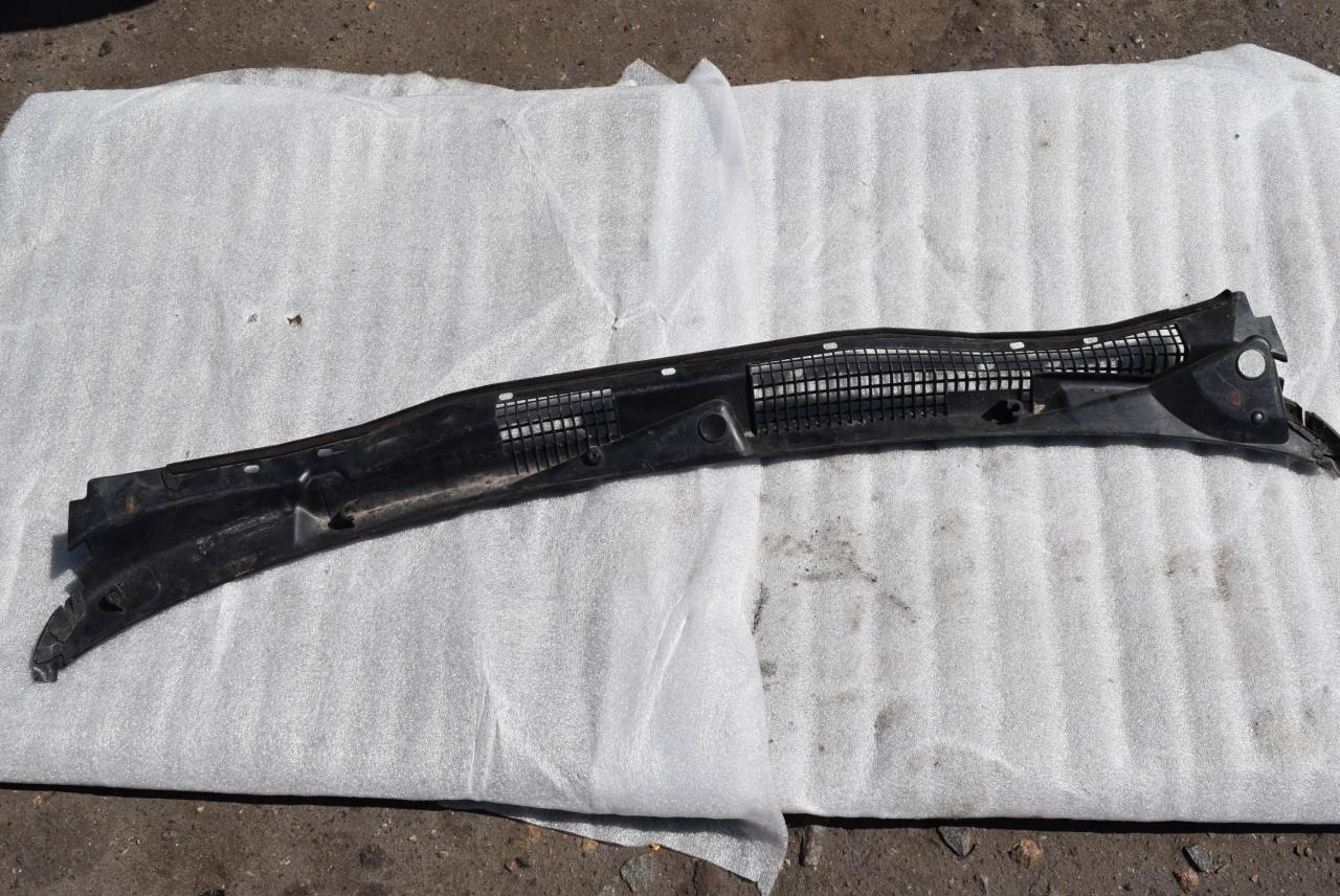 дождевик Nissan Primera P10 1996, 1.6 л., бензин, 6686299J00 - фото №1