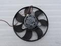 вентилятор радиатора Audi A4 B5 1996, 1.8 л., AEB, бензин, МКПП, седан, полный привод - фото №2