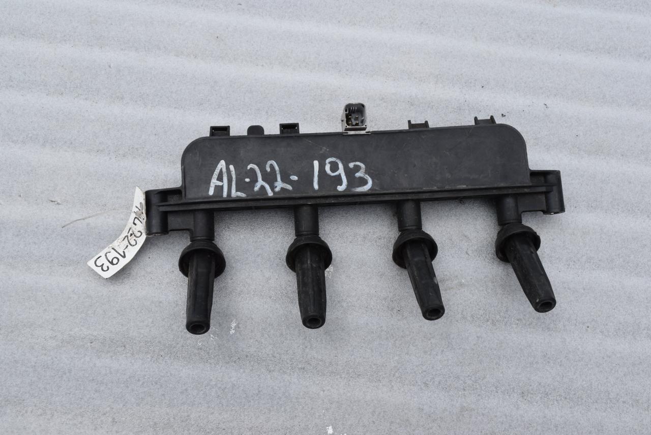 катушка зажигания Peugeot 206 1 поколение 2002, 1.4 л., бензин, МКПП, хетчбэк 5 дв., 9635864980 - фото №1