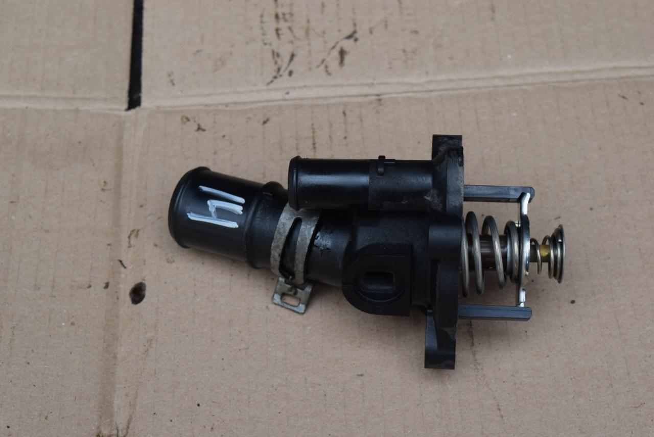 корпус термостата Volvo S40 2 поколение 2005, 1.8 л., i, B 4184 S11, бензин, МКПП, седан, 4M5GEF - фото №1