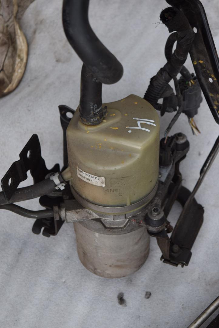 электрогидроусилитель руля Volvo S40 2 поколение 2005, 1.8 л., i, B 4184 S11, бензин, МКПП, седан, 30748170, 4N5T3K514DS - фото №1