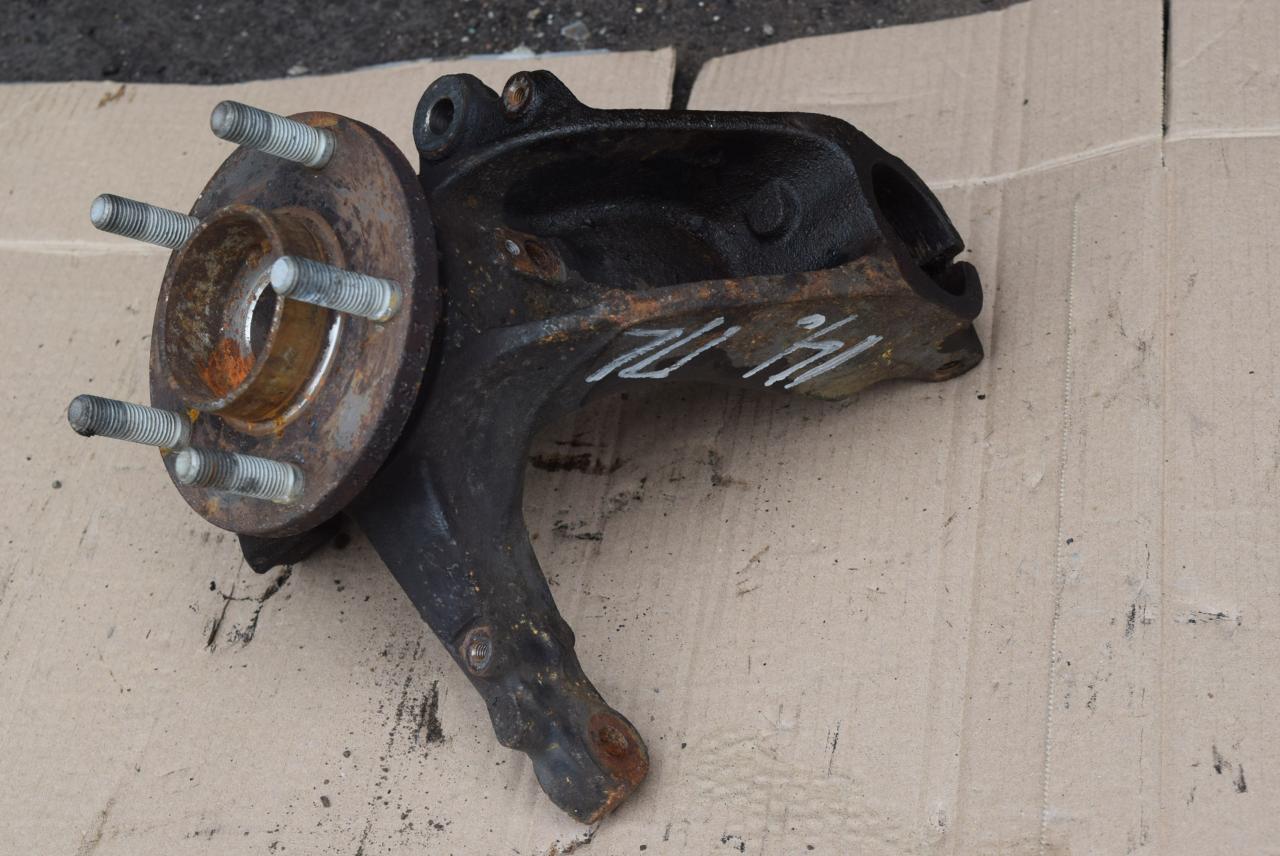 ступица передняя левая Volvo S40 2 поколение 2005, 1.8 л., i, B 4184 S11, бензин, МКПП, седан - фото №1