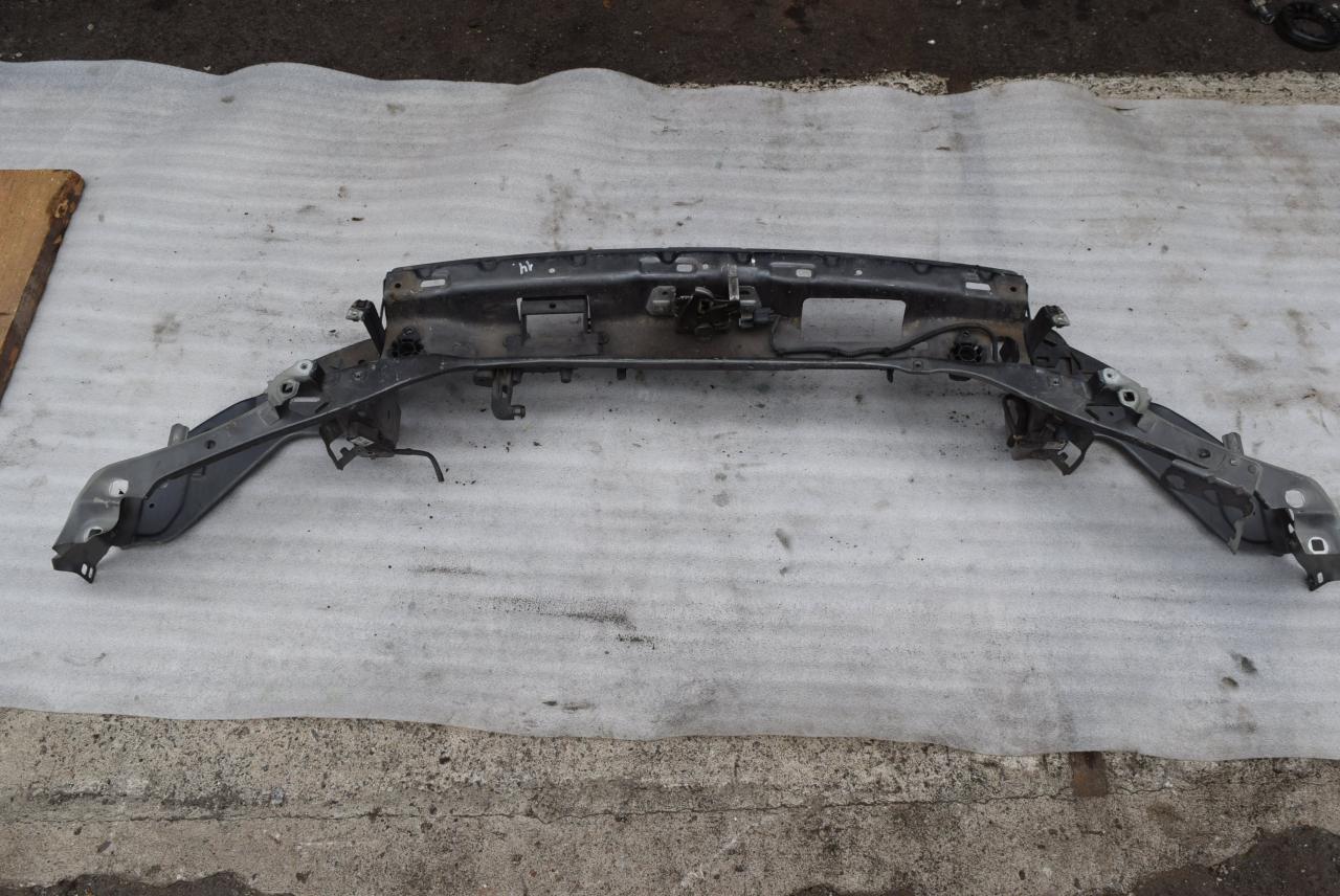 передняя панель крепления облицовки (телевизор) Volvo S40 2 поколение 2005, 1.8 л., i, B 4184 S11, бензин, МКПП, седан - фото №1