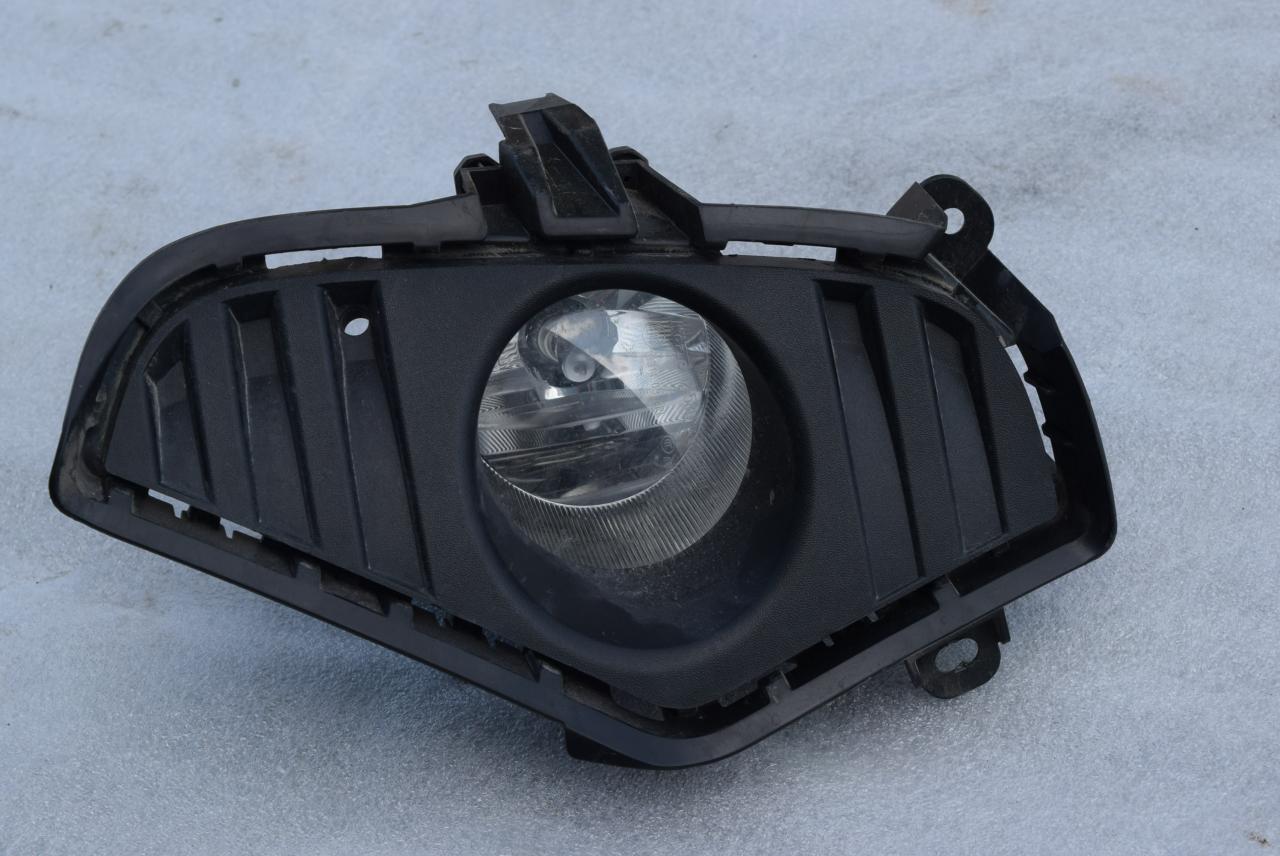 фара противотуманная правая Toyota RAV4 5 поколение (XA50) 2020, 2.5 л., гибрид, АКПП, 5212742190 - фото №1