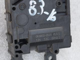 моторчик заслонки печки Toyota RAV4 5 поколение (XA50) 2020, 2.5 л., гибрид, АКПП, 0638002031