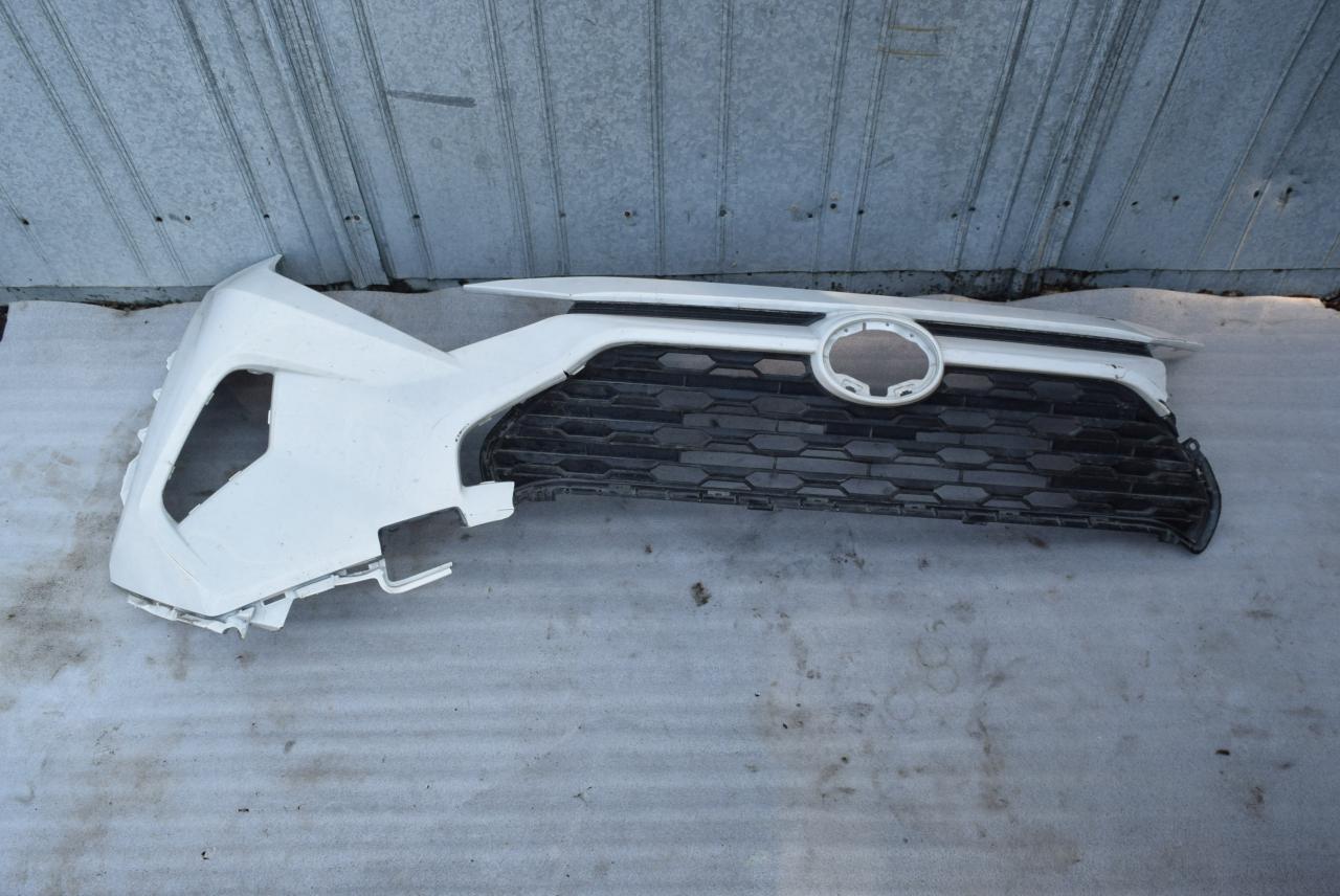 бампер передний Toyota RAV4 5 поколение (XA50) 2020, 2.5 л., гибрид, АКПП - фото №1