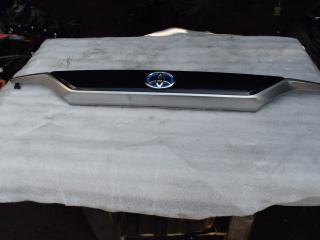 накладка двери (крышки) багажника Toyota RAV4 5 поколение (XA50) 2020, 2.5 л., гибрид, АКПП, 7680142240