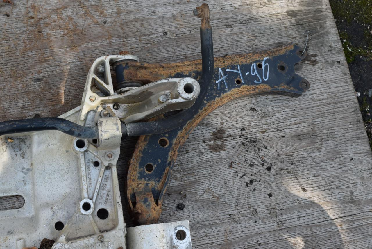 рычаг передний правый Skoda Octavia 2 поколение (A5) 2004, 1.9 л., дизель, МКПП, хетчбэк 5 дв. - фото №1