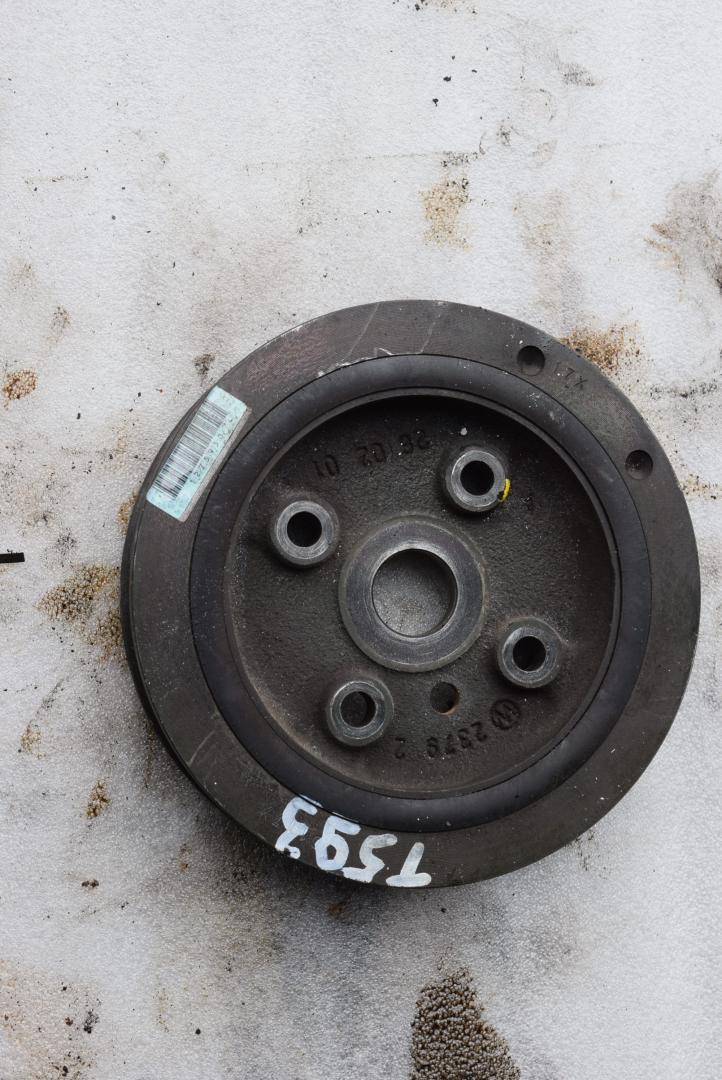 шкив коленвала Volvo XC70 2 поколение 2001, 2.4 л., Ti, B 5244 T3, бензин, АКПП, универсал, полный подключаемый привод, 1275930 - фото №1