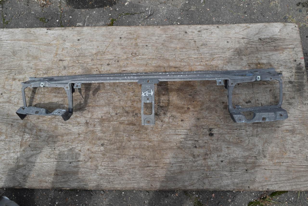 передняя панель крепления облицовки (телевизор) Renault Laguna 1 поколение 1998, 1.6 л., бензин - фото №1