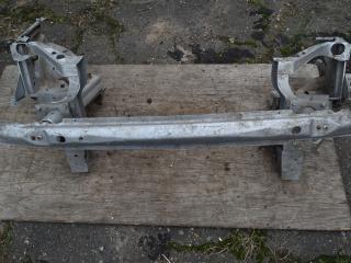 усилитель бампера переднего Citroen C5 1 поколение 2003, 1.8 л., бензин