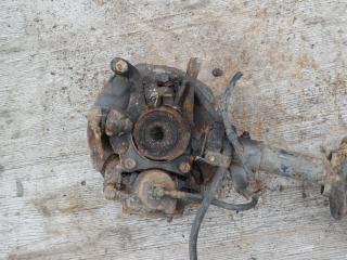 ступица передняя левая Nissan Primera P10 1990, 1.6 л., бензин, универсал