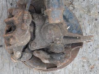 ступица передняя левая Nissan Serena С23 [2-й рестайлинг] 1999, 1.6 л., бензин