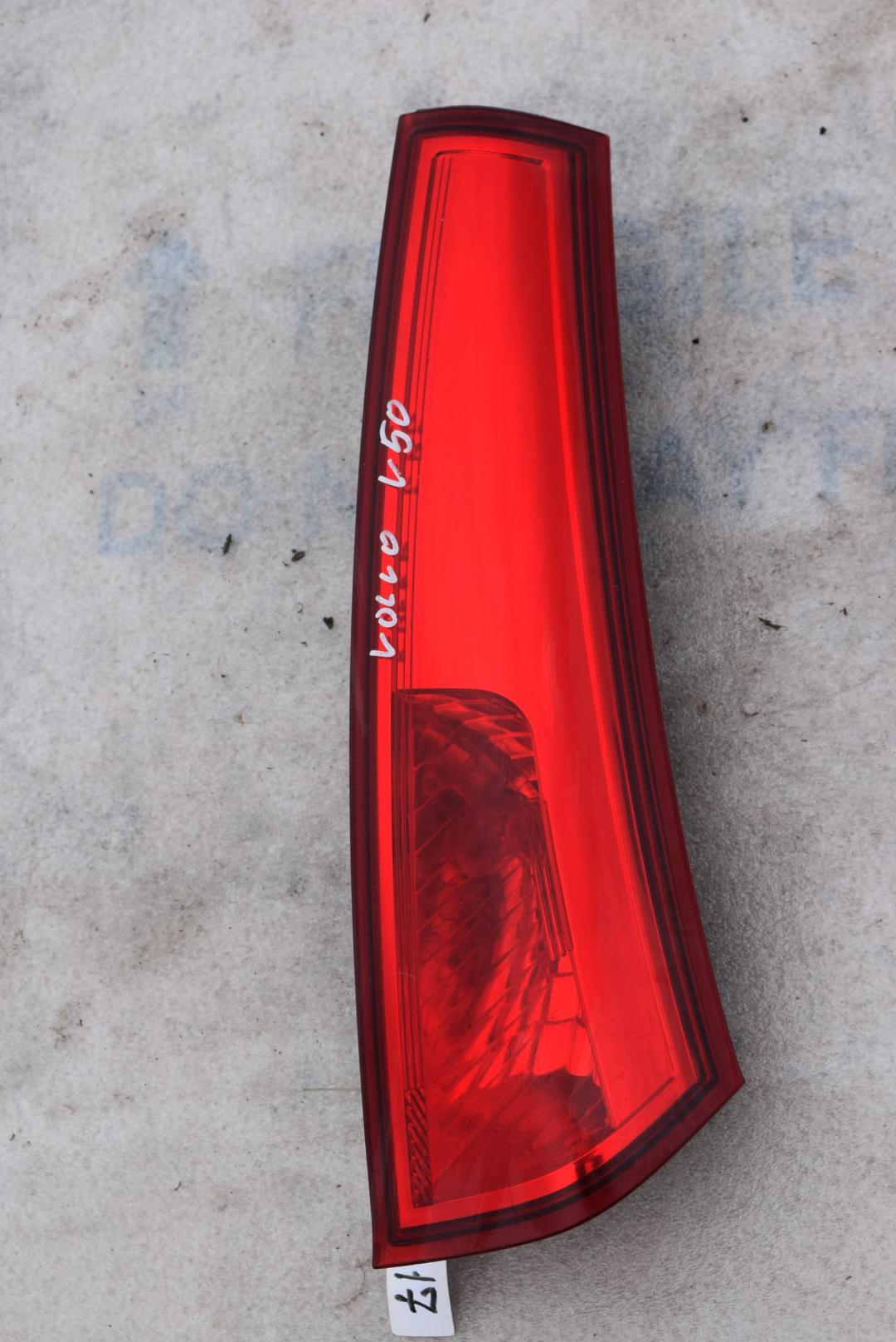 фонарь задний правый Kia Ceed 1 поколение 2009, 1.6 л., дизель, МКПП, универсал, 924041H300 - фото №1