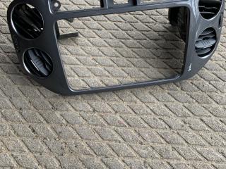 накладка на торпедо (консоль) Volkswagen Tiguan 1 поколение [рестайлинг] 2013, 1.4 л., CAVD, бензин, внедорожник 5 дв., 5N0858071