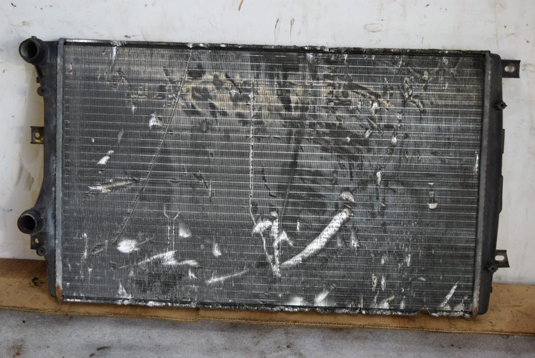 радиатор (основной) Volkswagen Passat B6 2007, 1.9 л., BKC, дизель, МКПП, седан, правый руль, 1K0121253AA - фото №1