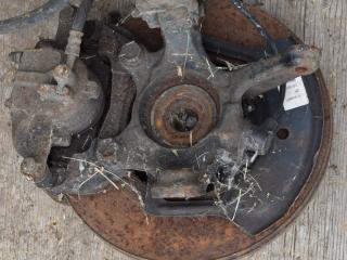 ступица передняя правая Nissan Almera N16 2001, 1.8 л., бензин, хетчбэк 5 дв.