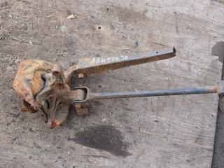 кулак задний правый Hyundai Elantra 2 поколение [рестайлинг] 1999, 2.0 л., бензин