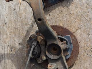 ступица передняя левая Audi A4 B5 1997, 1.9 л., дизель, МКПП, седан, 8D0497257M