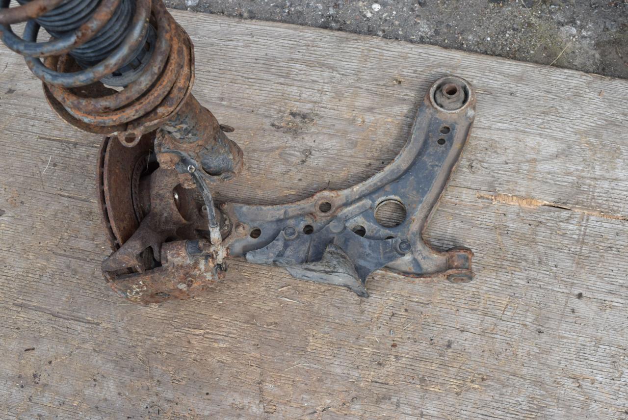 рычаг передний правый Volkswagen Polo 3 поколение 1998, 6X0407158 - фото №1