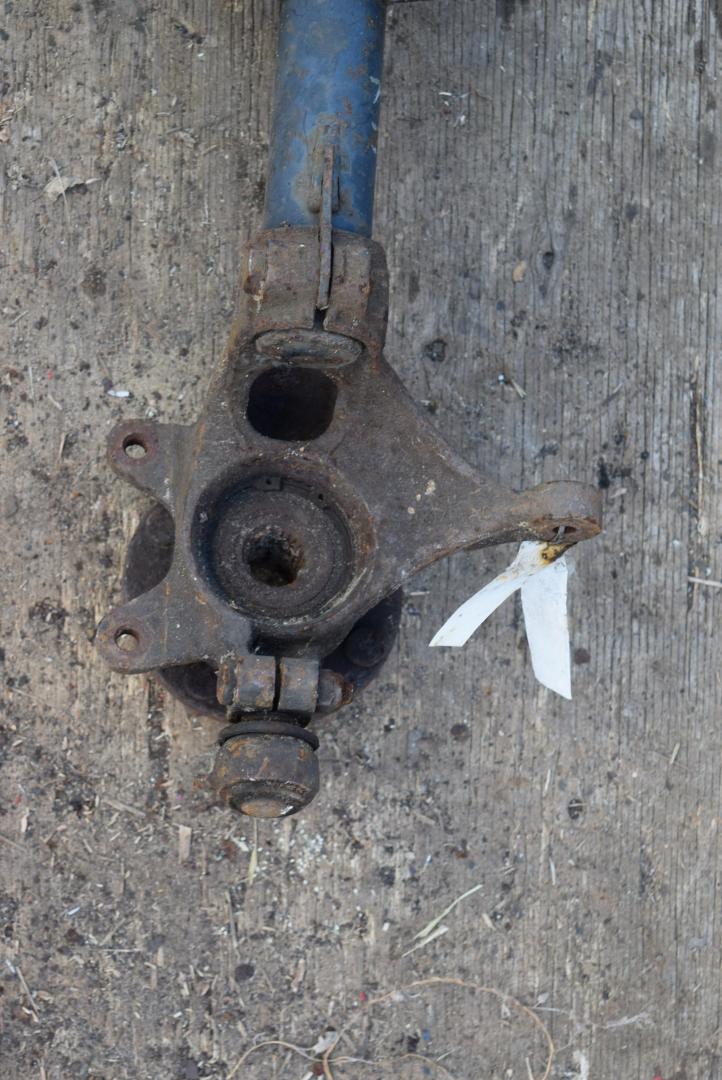 ступица передняя правая Ford Ka 1 поколение 1998, 1.2 л., бензин, МКПП - фото №1