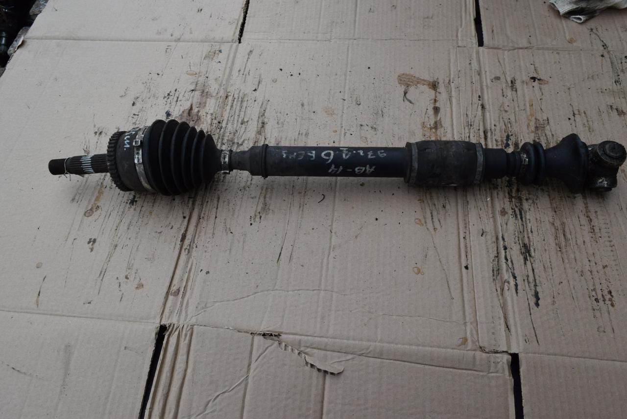 полуось передняя правая (приводной вал, ШРУС) Volvo S40 1 поколение 1997, 1.8 л., бензин, седан - фото №1