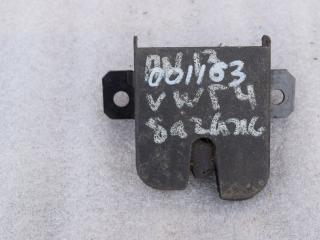 замок багажника Volkswagen Golf 4 поколение 1998, 1.4 л., AHW, бензин, хетчбэк 5 дв., 1J6827505B