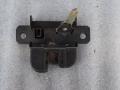 замок багажника Volkswagen Golf 4 поколение 1998, 1.4 л., AHW, бензин, хетчбэк 5 дв., 1J6827505B - фото №2