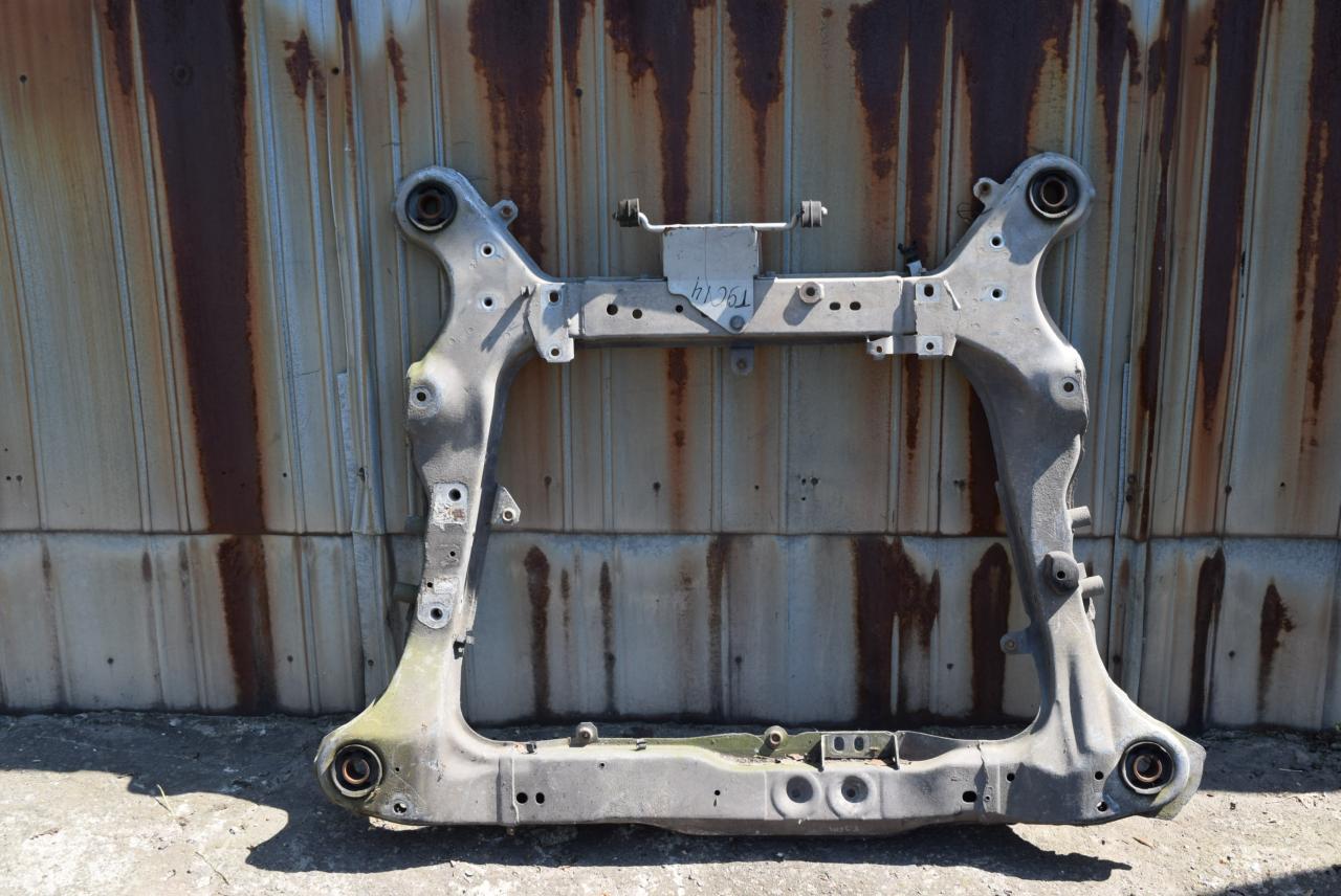 балка подвески передняя (подрамник) Volvo XC90 1 поколение 2003, 2.9 л., бензин, АКПП, универсал, правый руль, 8683839 - фото №1