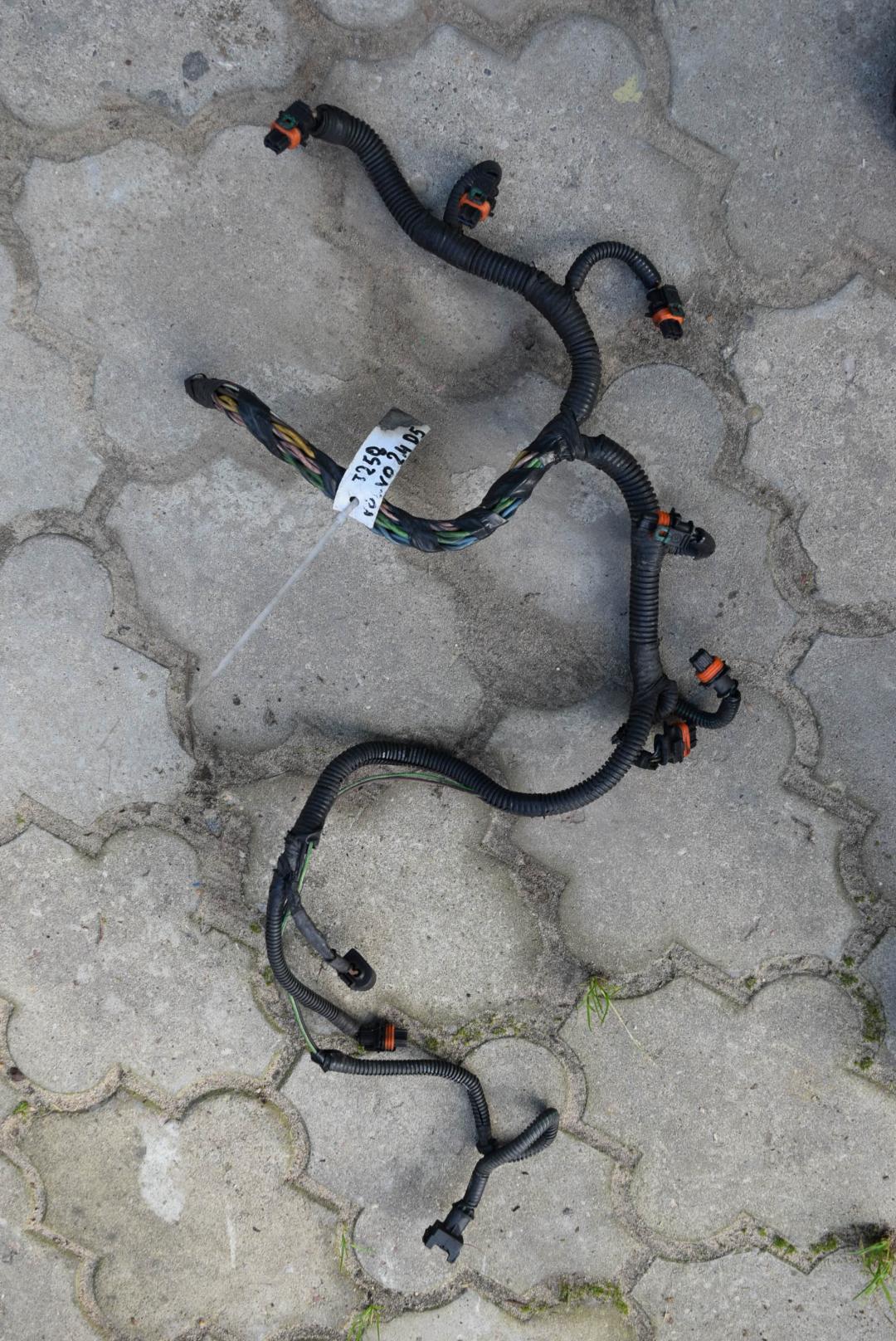 проводка двигателя Volvo S60 1 поколение 2003, 2.4 л., дизель, МКПП, седан - фото №1