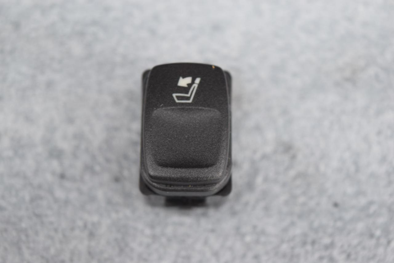 кнопка (выключатель) Volvo S80 1 поколение 2002, 2.9 л., i, B 6294 S, бензин, АКПП, седан, передний привод, 9168273 - фото №1