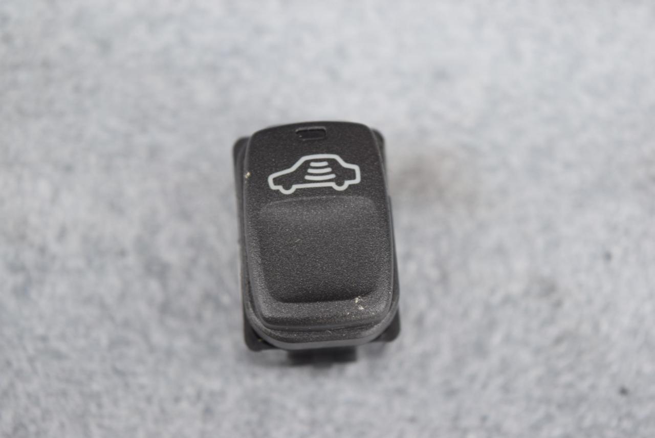 кнопка (выключатель) Volvo S80 1 поколение 2002, 2.9 л., i, B 6294 S, бензин, АКПП, седан, передний привод, 9168279 - фото №1