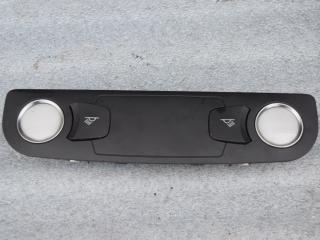фонарь салона (плафон) Audi Q7 4L 2008, 3.0 л., TDi, CASA, дизель, АКПП, полный подключаемый привод, 4L0947111B