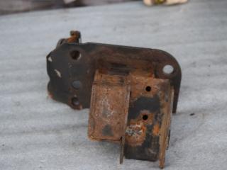 усилитель бампера переднего Audi Q7 4L 2008, 3.0 л., TDi, CASA, дизель, АКПП, полный подключаемый привод