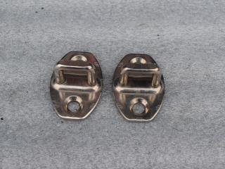 ответная часть (скоба) замка двери Audi Q7 4L 2008, 3.0 л., TDi, CASA, дизель, АКПП, полный подключаемый привод, 8Z0837033A