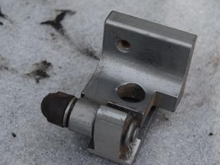 петля двери Audi Q7 4L 2008, 3.0 л., TDi, CASA, дизель, АКПП, полный подключаемый привод, 7L0833401B