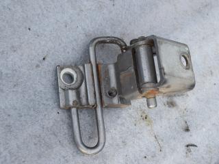 петля двери Audi Q7 4L 2008, 3.0 л., TDi, CASA, дизель, АКПП, полный подключаемый привод, 4L0833412A