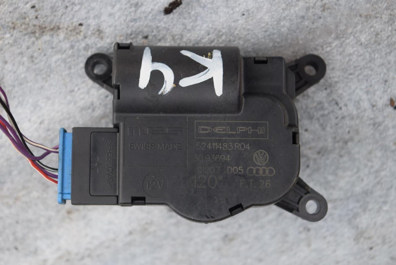 моторчик заслонки печки Audi Q7 4L 2008, 3.0 л., TDi, CASA, дизель, АКПП, полный подключаемый привод, 3093694, 52411483R04 - фото №1