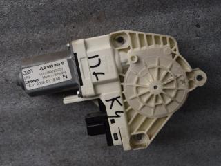 моторчик стеклоподъемника передний левый Audi Q7 4L 2008, 3.0 л., TDi, CASA, дизель, АКПП, полный подключаемый привод, 4L0959801B