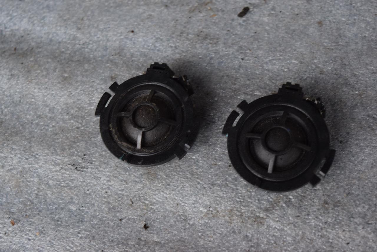 динамик высокочастотный (пищалка) Audi Q7 4L 2008, 3.0 л., TDi, CASA, дизель, АКПП, полный подключаемый привод, 4F0035399A - фото №1