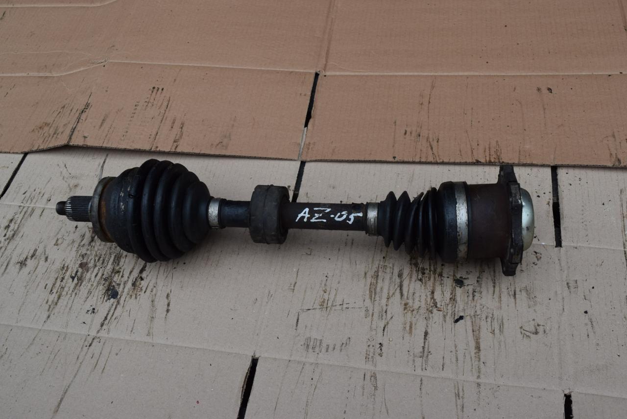 полуось передняя левая (приводной вал, ШРУС) Volkswagen Polo 4 поколение 2003, 1.9 л., дизель, хетчбэк 5 дв. - фото №1