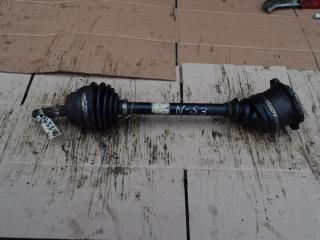 полуось передняя левая (приводной вал, ШРУС) Volkswagen Vento 1 поколение 1997, 1.8 л., бензин, АКПП, седан