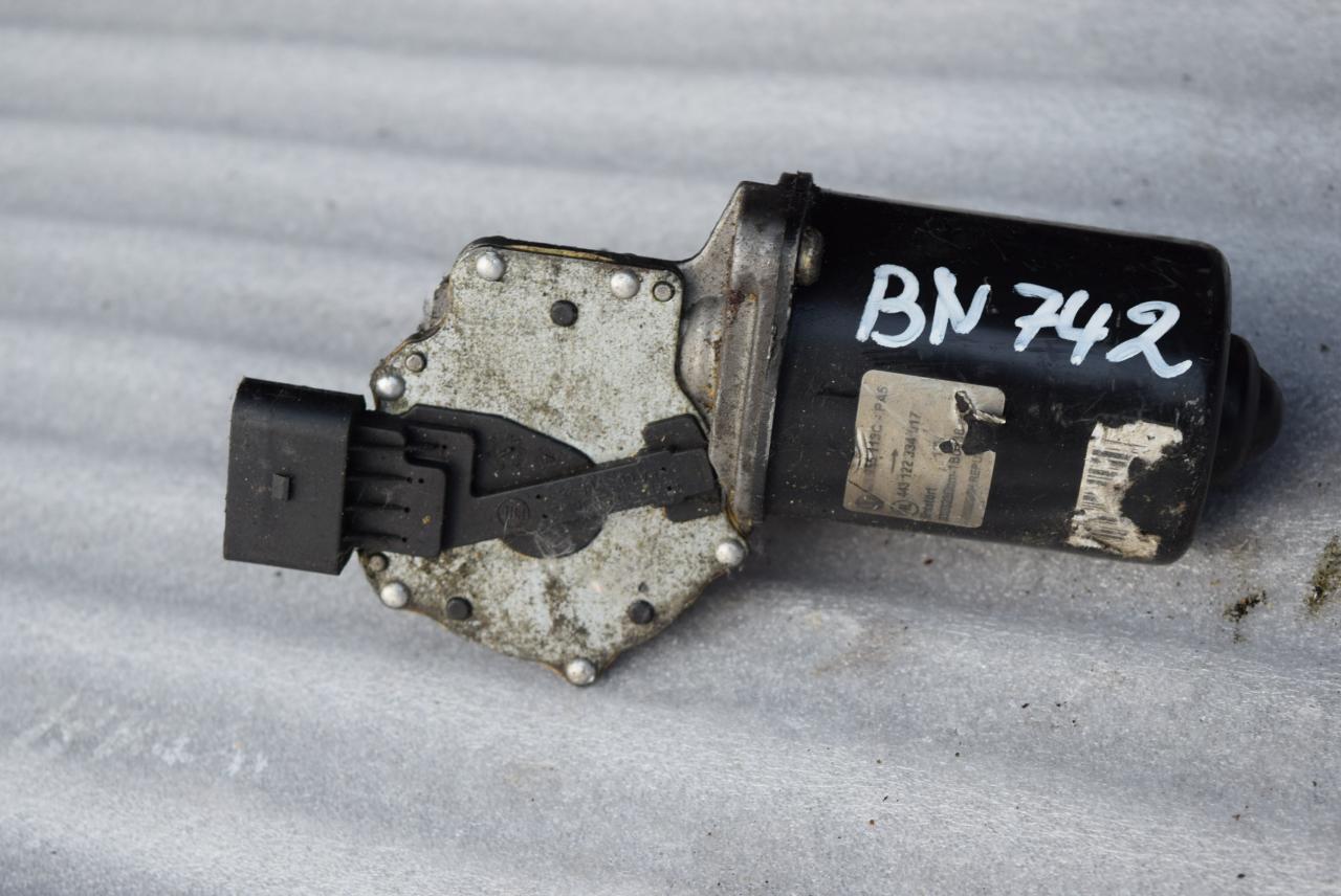 моторчик передних стеклоочистителей (дворников) Volkswagen Golf 4 поколение 2004, 1.9 л., ARL, дизель, МКПП, хетчбэк 5 дв., 1J1955113C, 1J0900962B - фото №1