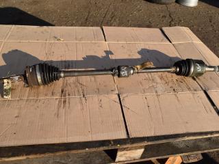 полуось передняя правая (приводной вал, ШРУС) Volvo V40 1 поколение 1998, 1.8 л., бензин, МКПП, универсал