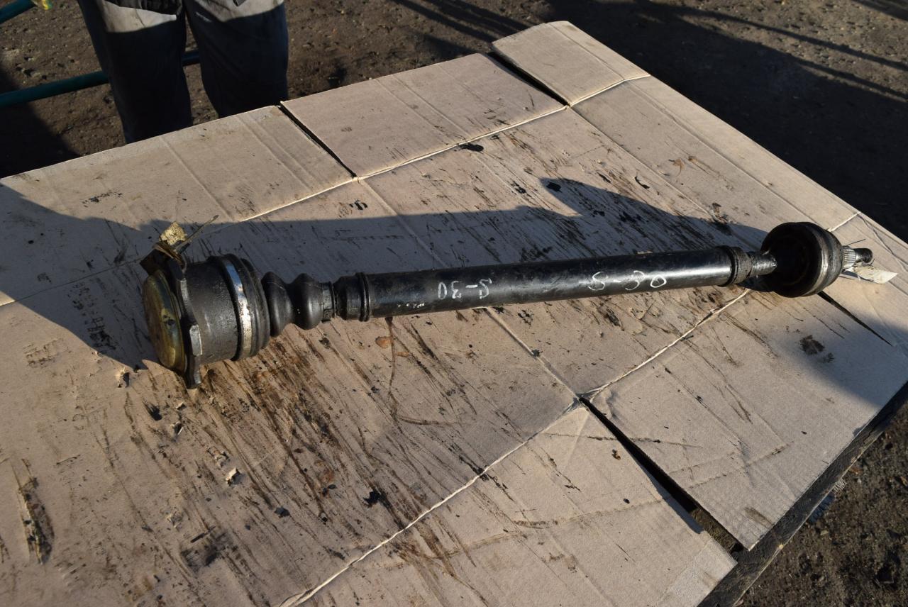 полуось передняя правая (приводной вал, ШРУС) Volkswagen Golf 4 поколение 1998, 1.9 л., дизель, АКПП - фото №1